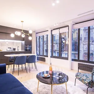 https://guestready-chic-fully-equipped-apartment-in-le-marais.fr-paris.fr