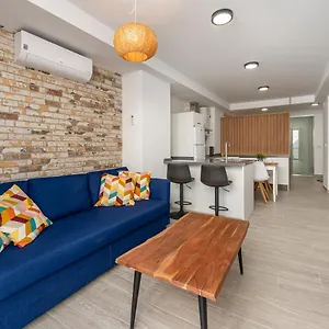 https://la-trinidad-suites.es-andalucia.com